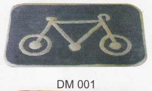 DM 001